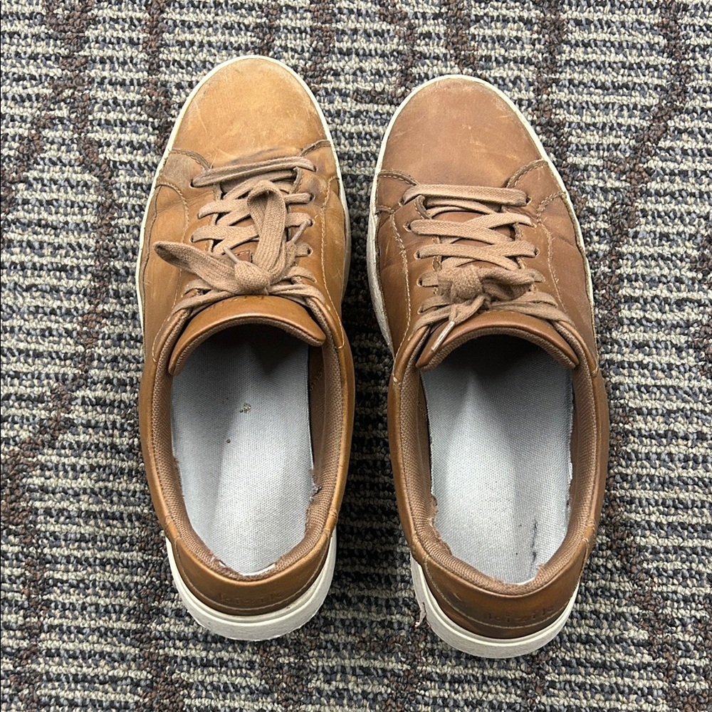 Men's Tan Leather Sneakers